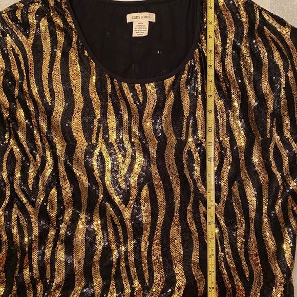 Top - Picture 5 of 6